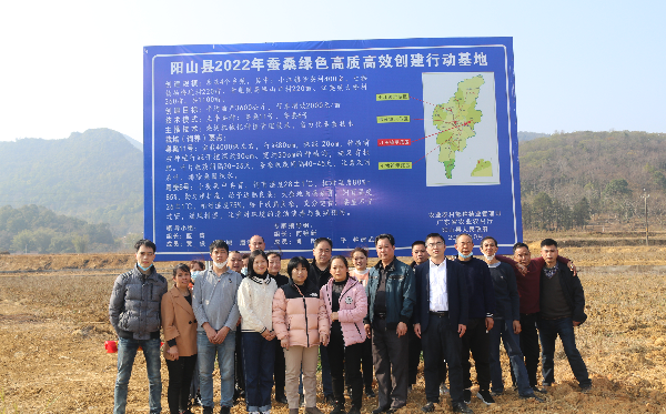 现场指导.JPG