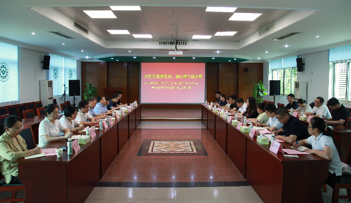 联合主题党日活动-现场图片.jpg
