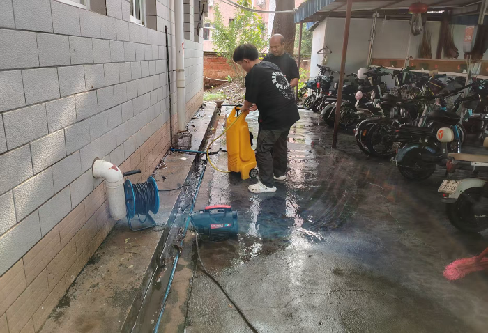 清地面.jpg
