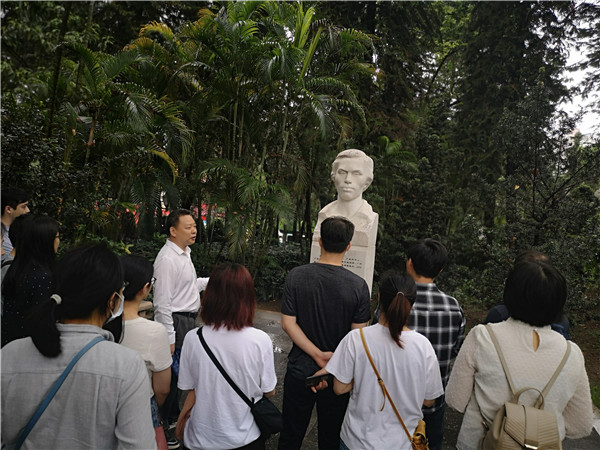 图片说明
