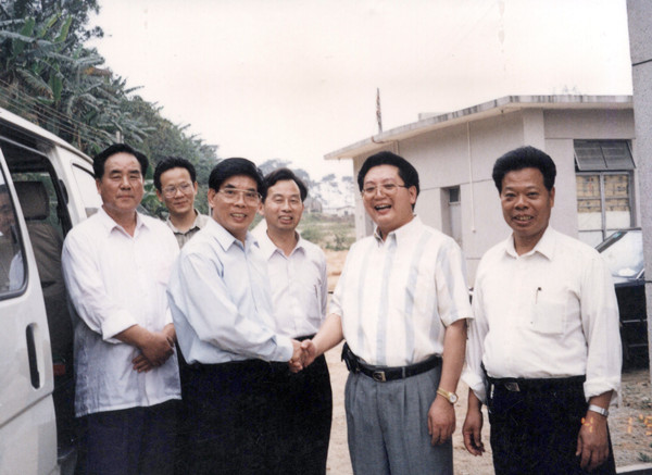 图片说明