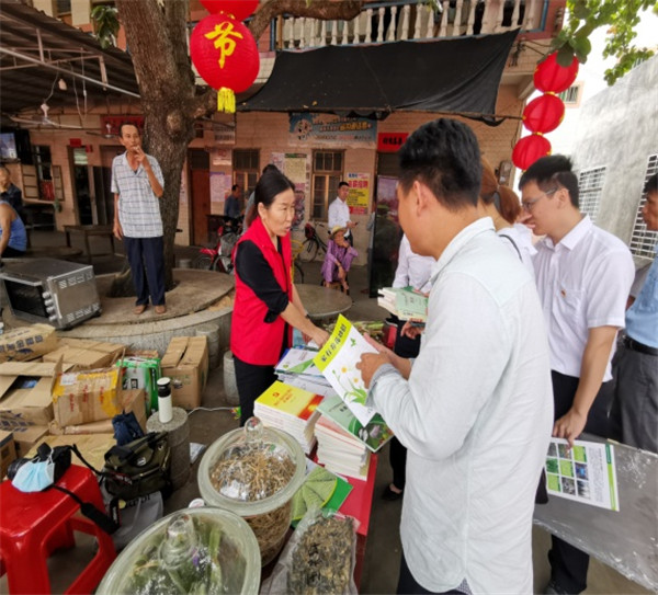 图片说明