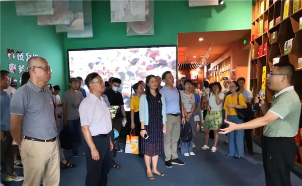 图片说明