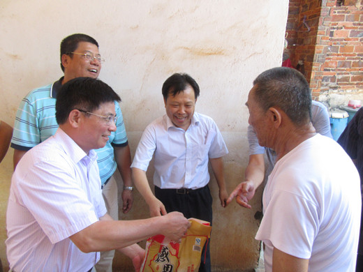 图片说明