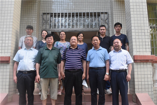图片说明