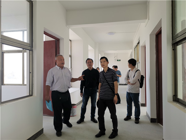 图片说明