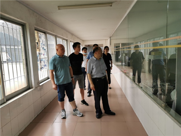 图片说明