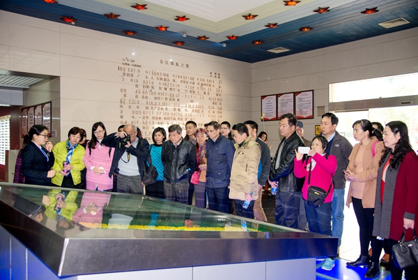 图片说明