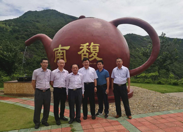 图片说明