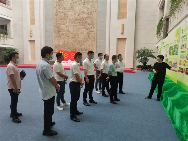图片说明