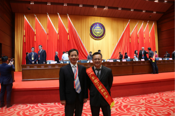 图片说明