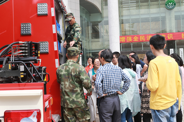 图片说明
