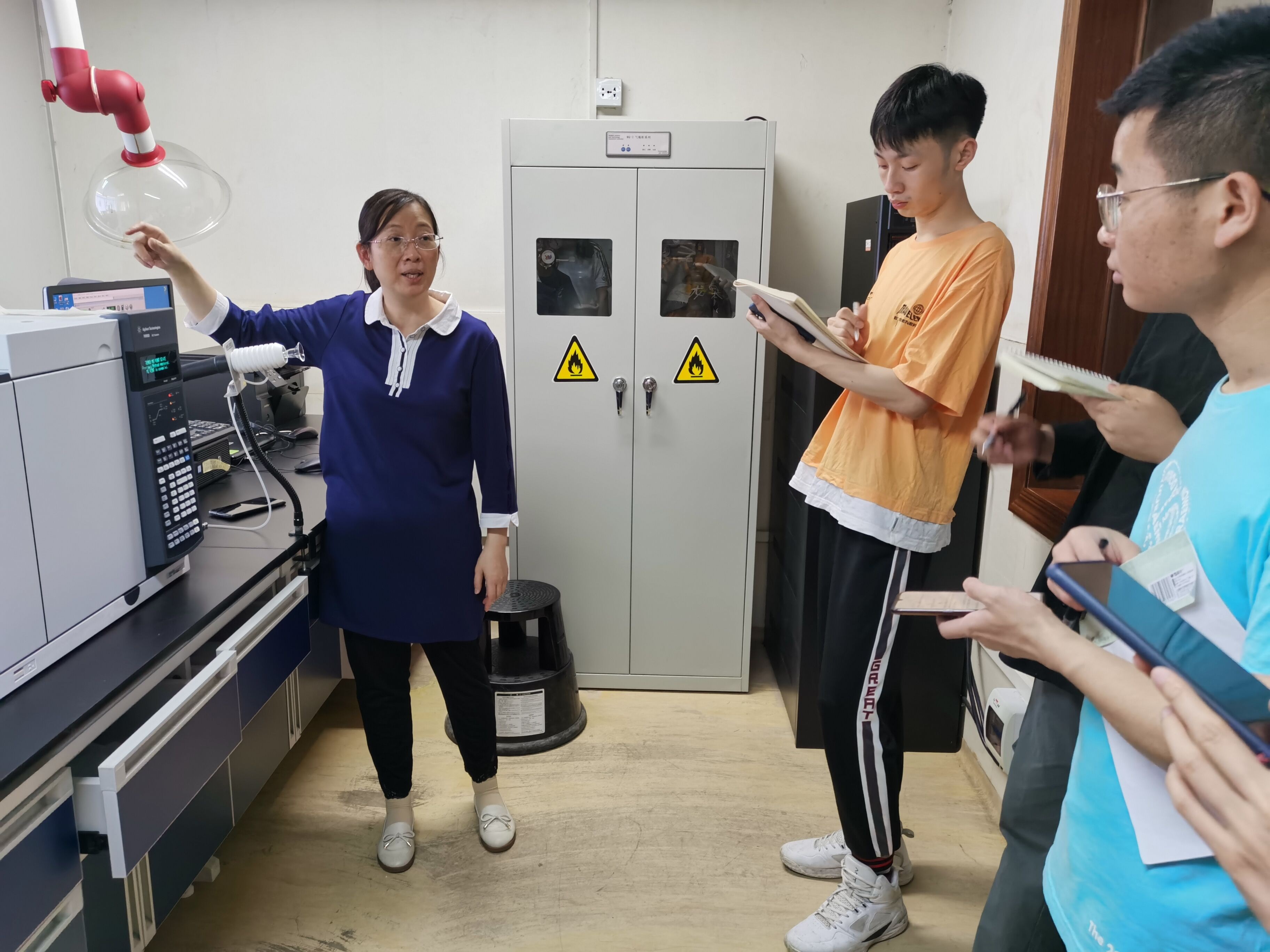 图片说明