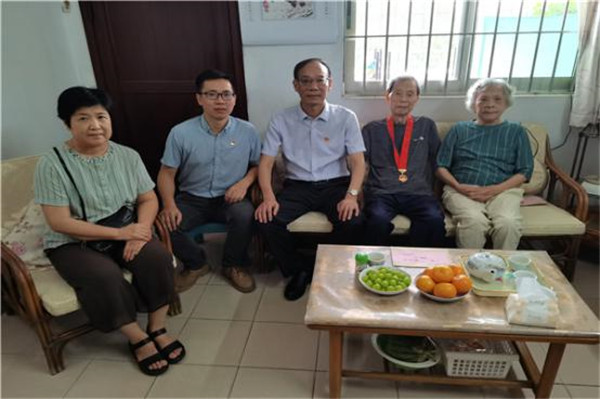 图片说明
