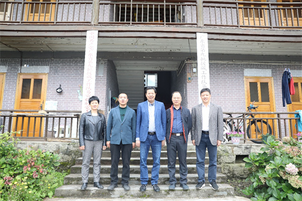 图片说明