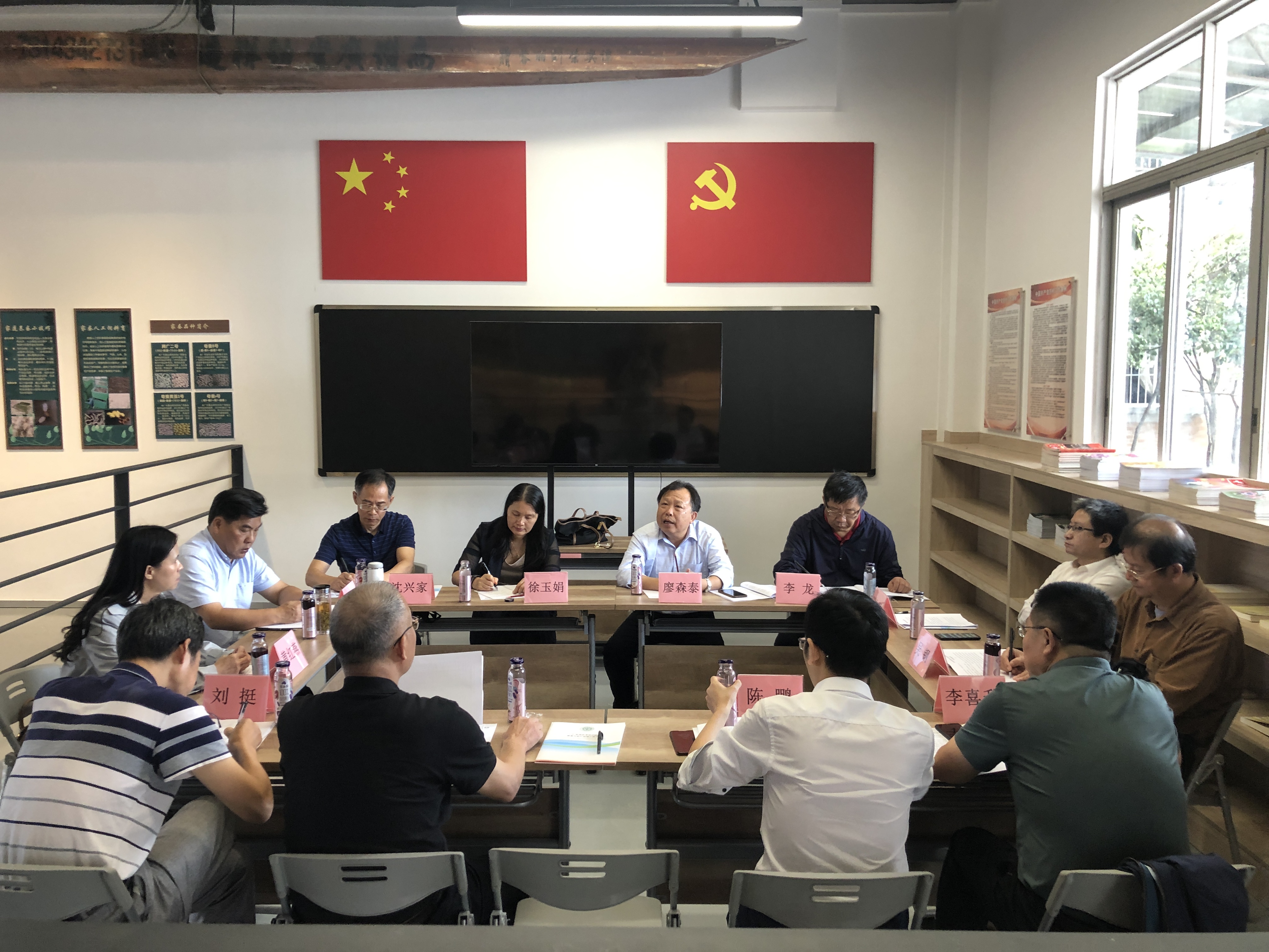 图片说明