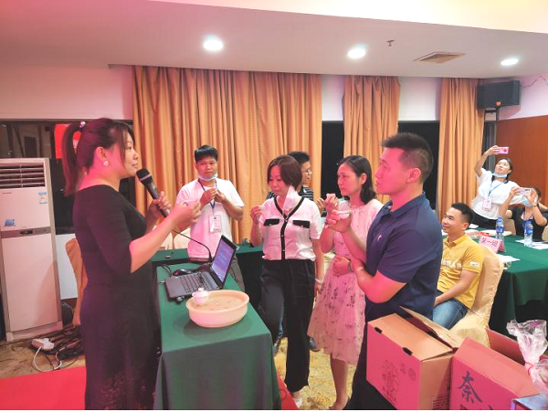 图片说明