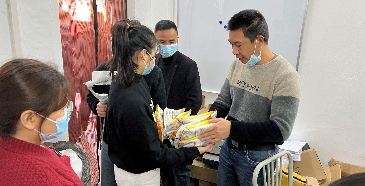 图片说明