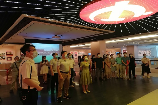 图片说明