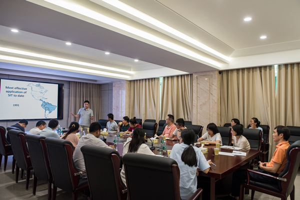 植保所举办学术交流会.jpg