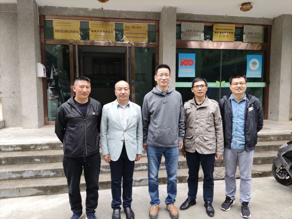 图片说明