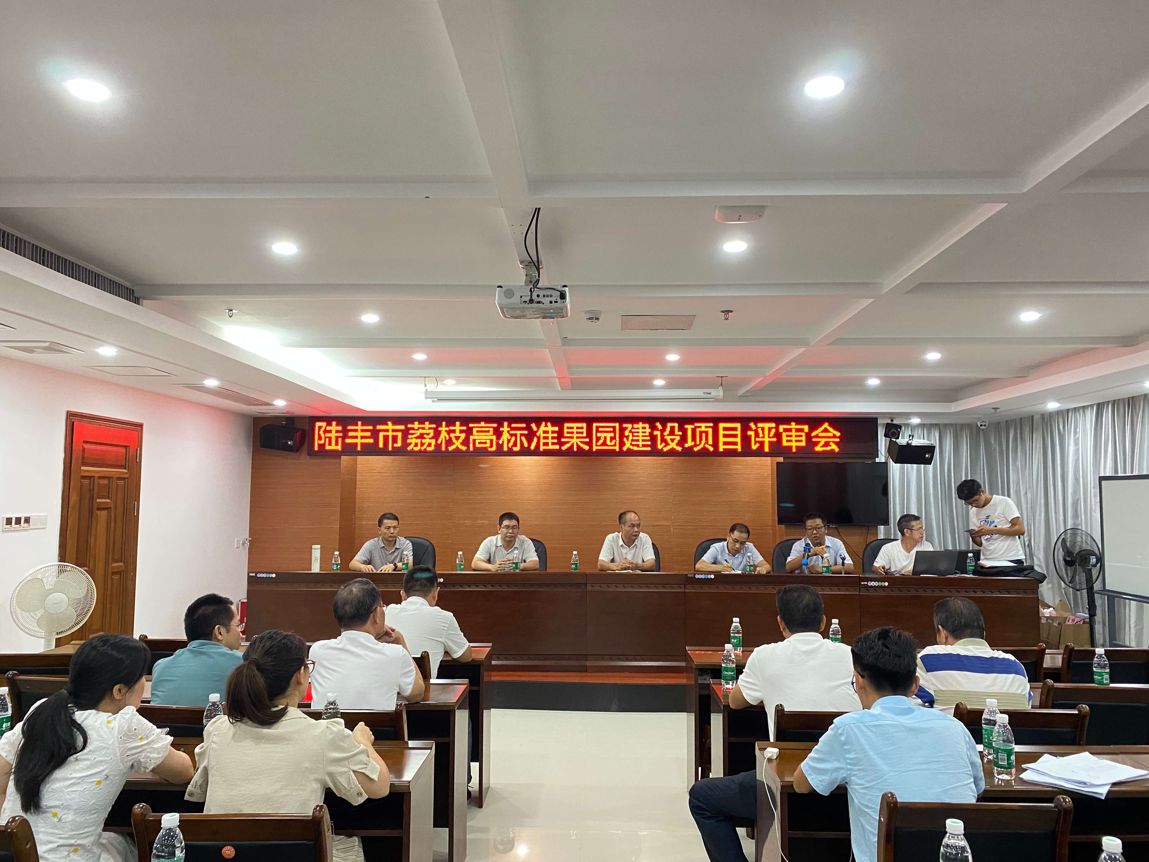 图片说明
