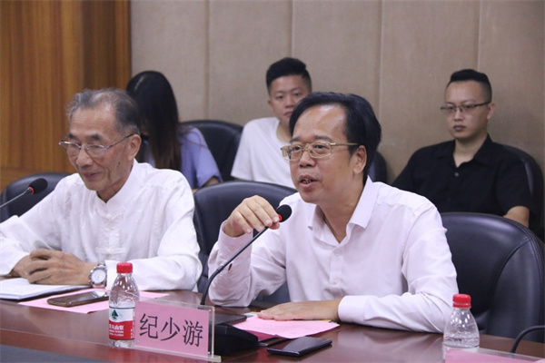 图片说明