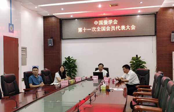 图片说明