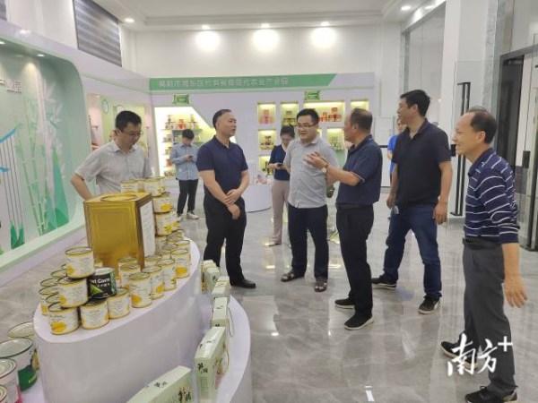 图片说明