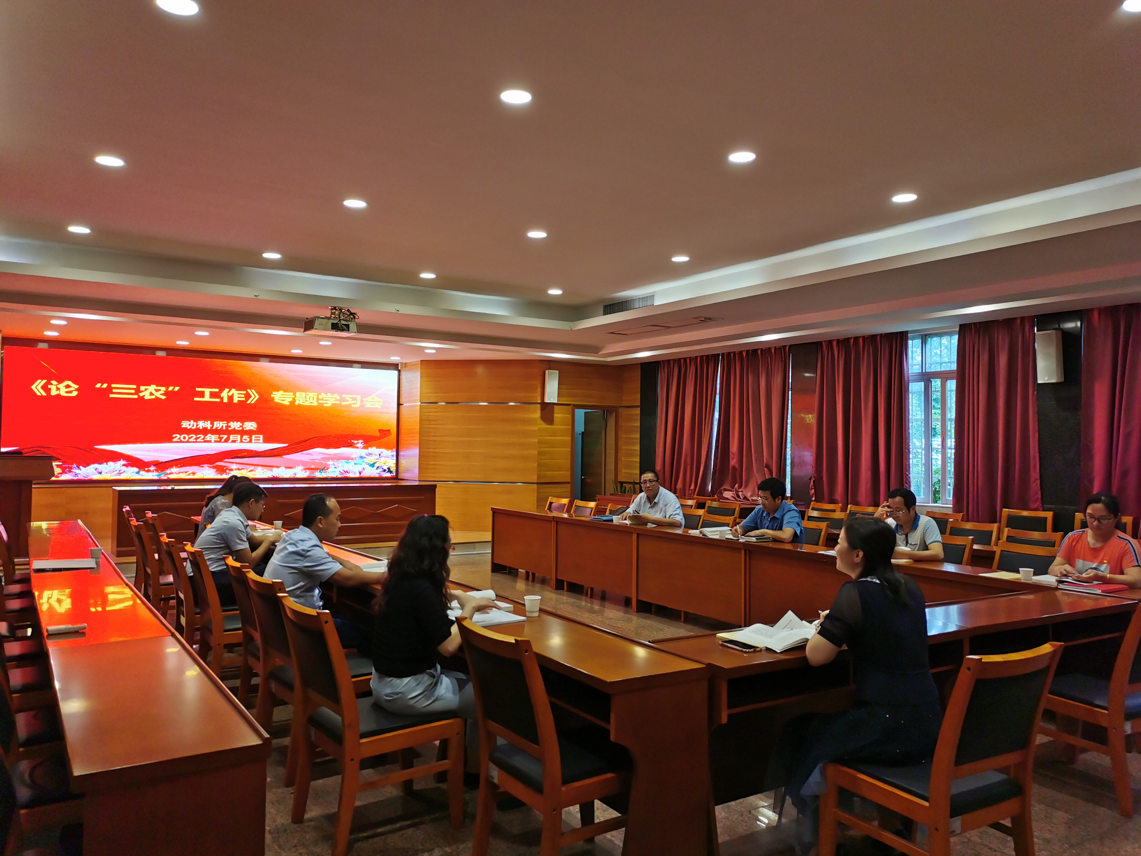 图片说明