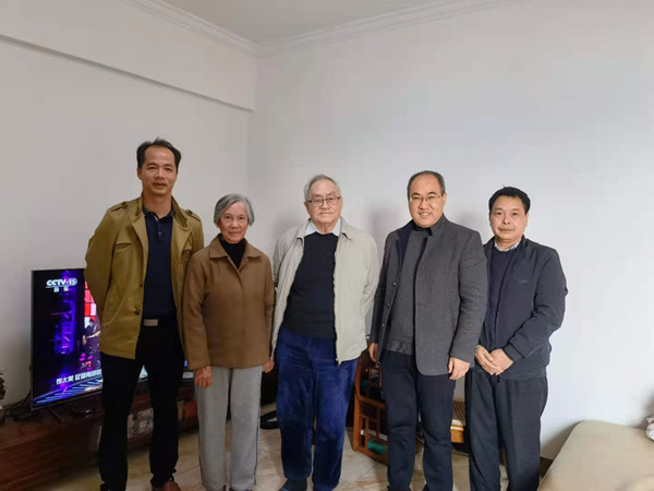 图片说明