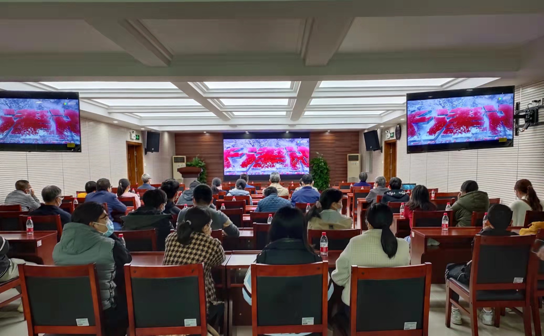 图片说明