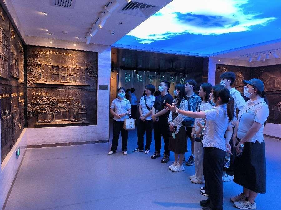 图片说明