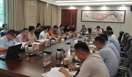 植保召开“全生育期贯通的烟草绿色防控技术研发与推广”项目推进会_副本.jpg