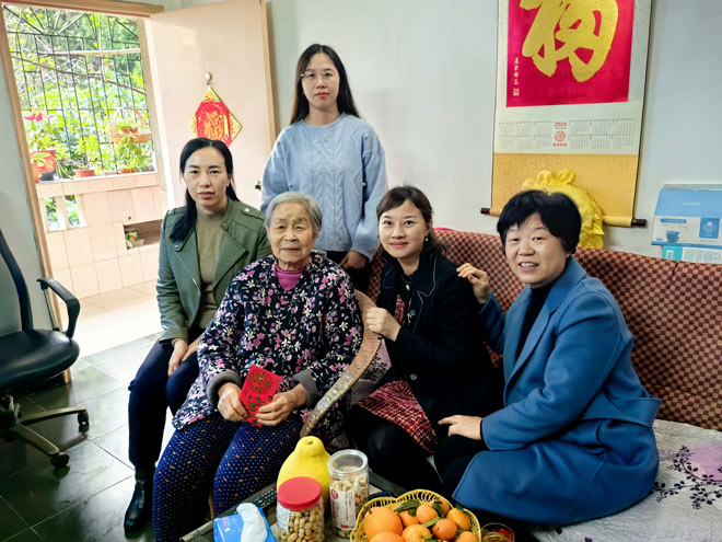 660植保所慰问1.jpg