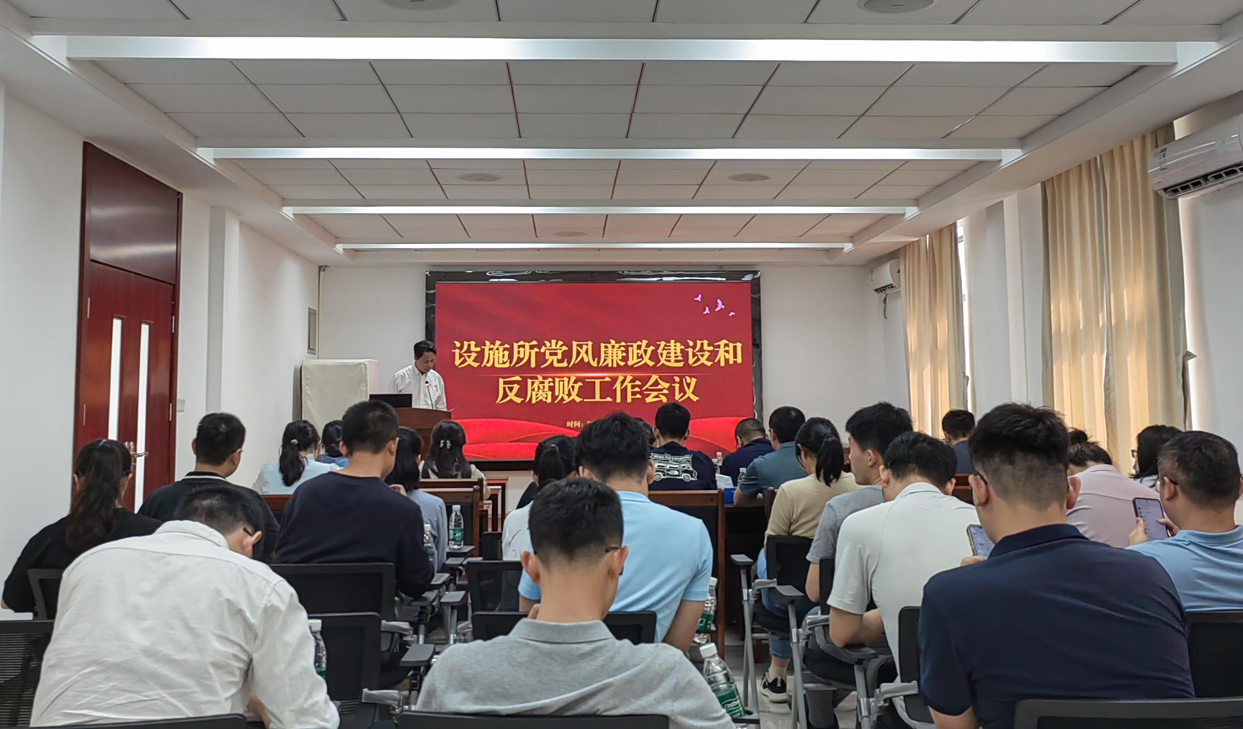 会场.jpg