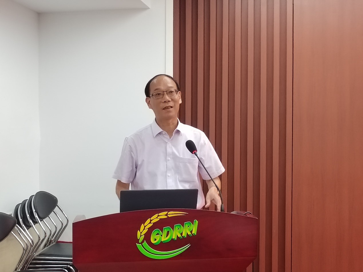 4-党委书记肖昕作总结发言.jpg