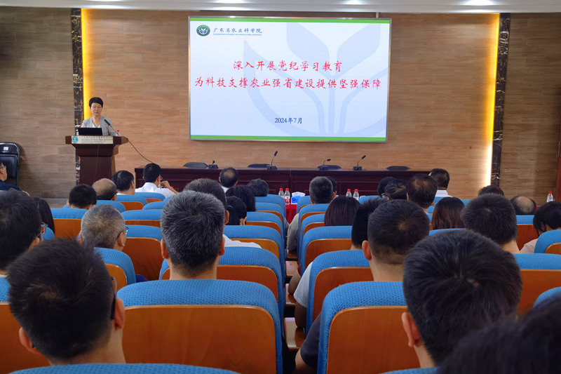 吴书记_副本.jpg